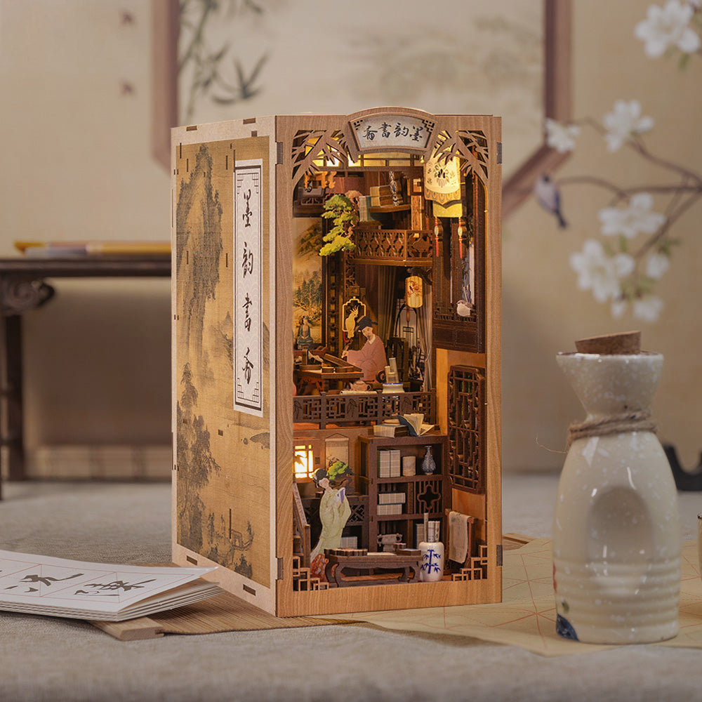 DIY Book Nook kit UK - Ink Rhyme Bookstore