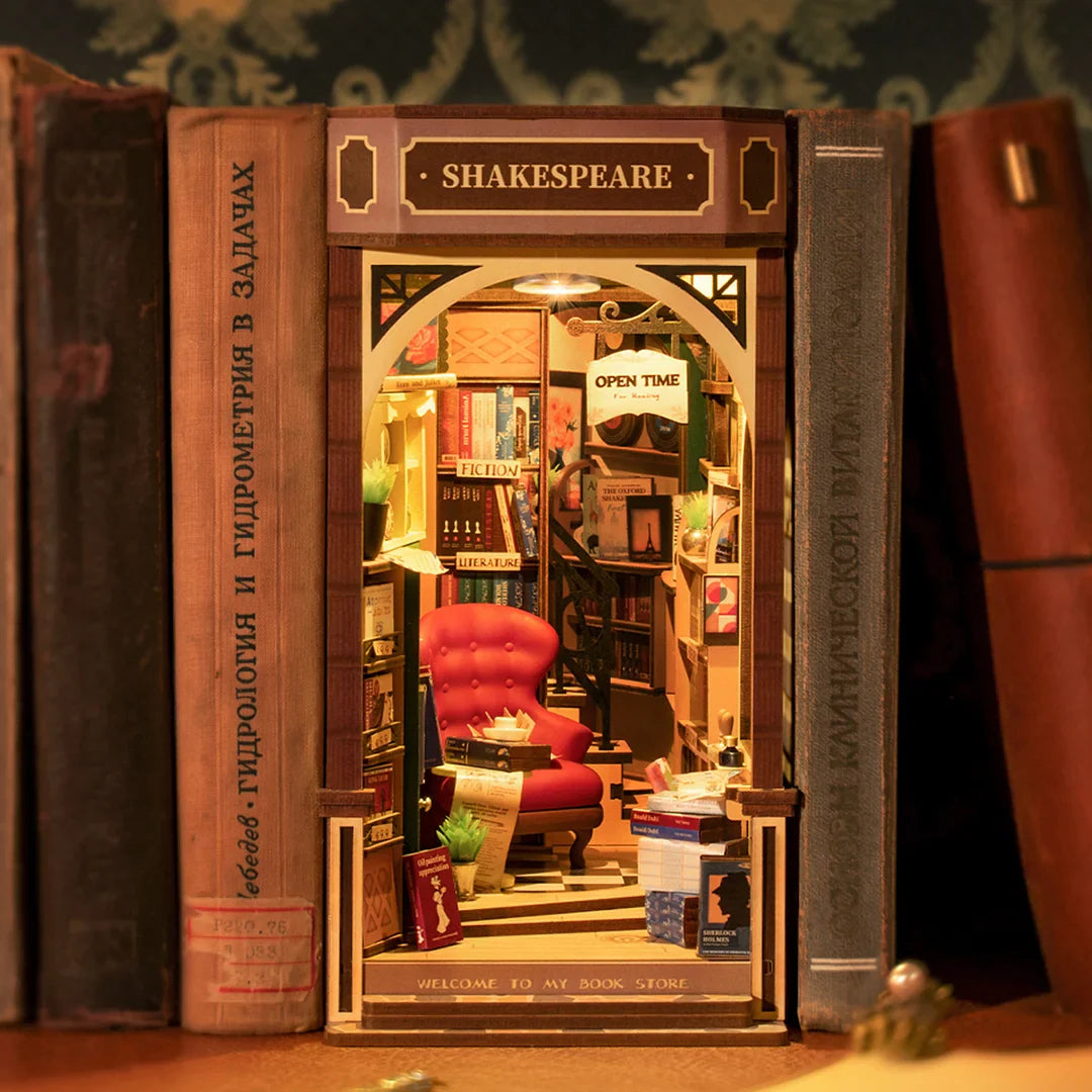 DIY Book Nook kit - Bookstore