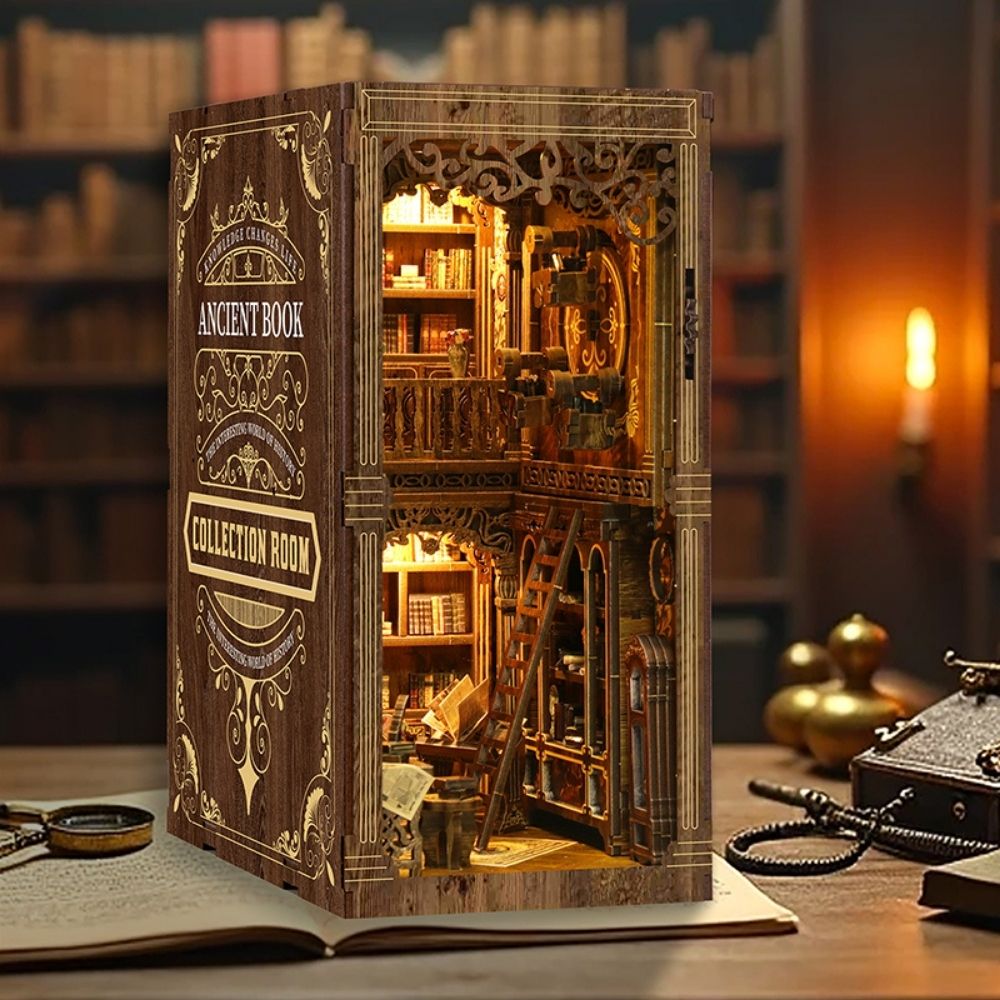 DIY Book Nook Kit - Antique Library Room Figured'Art