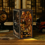 DIY Book Nook Kit - Car Players Figured'Art