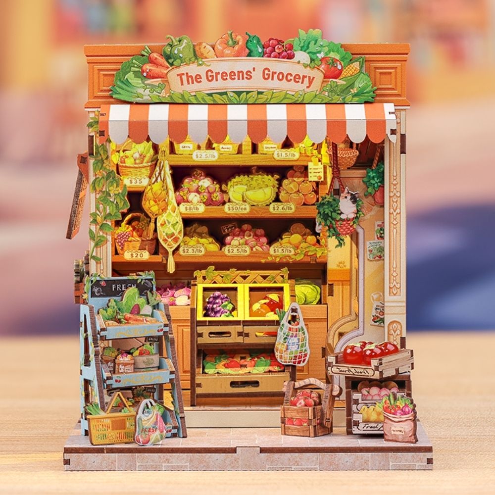 Miniature House - The Greens' Grocery Figured'Art