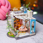 Miniature House - Dora's Loft