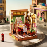 Miniature House - Champs-Élysées Bistro Figured'Art