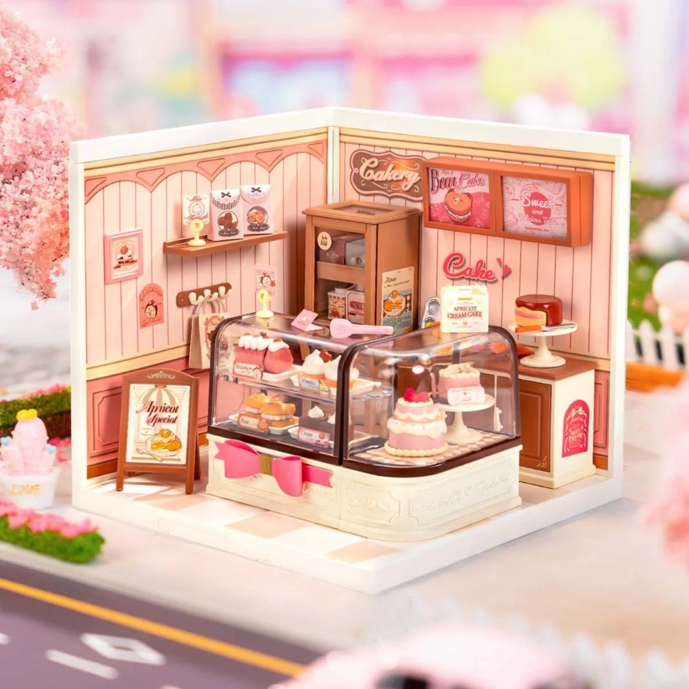 Miniature House - Tasty Cake Shop Figured'Art