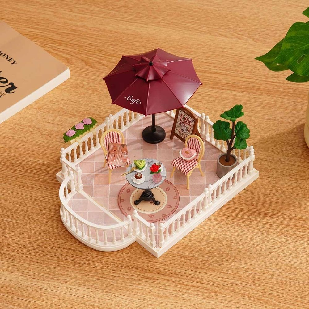 Miniature House - Chic Café Terrace Figured'Art