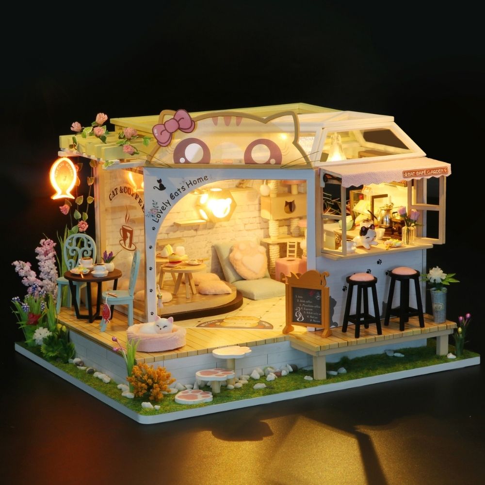 Miniature House - Cat Cafe Garden