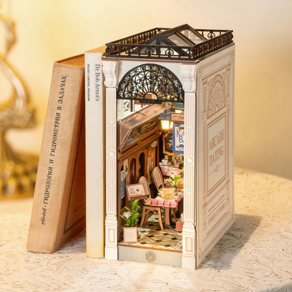 DIY Book Nook kit - Arcade Dating