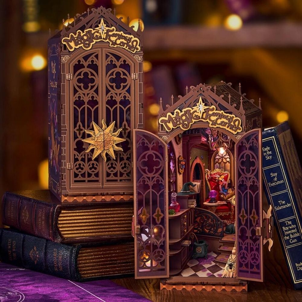 DIY Book Nook Kit  - Magic Fantasy Corner Figured'Art