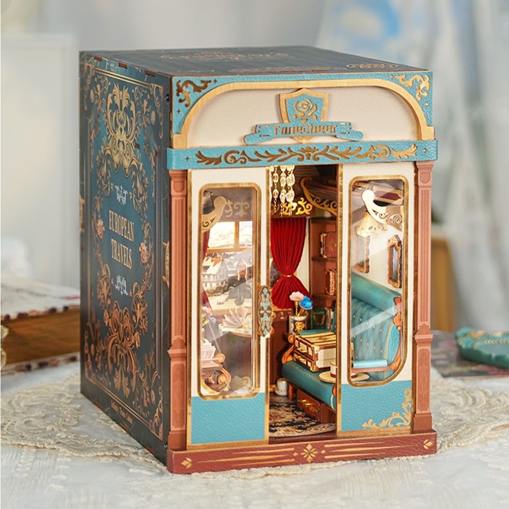 DIY Book Nook Kit  - European Travels Figured'Art