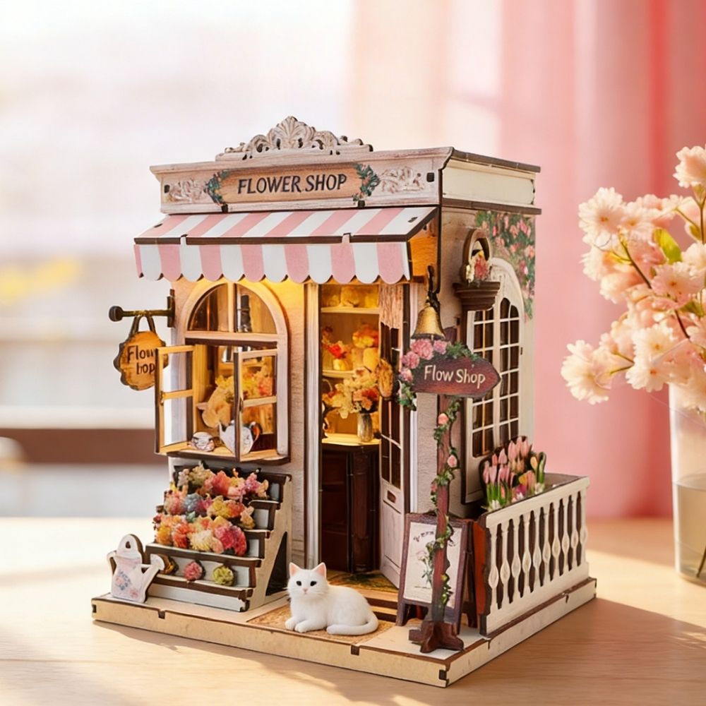 Miniature House - Sweet Eaves Florist